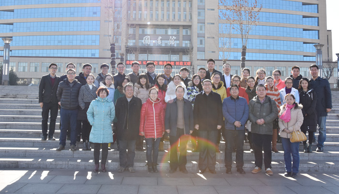 我们召开2015年度学生工作人员考核暨辅导员述职大会